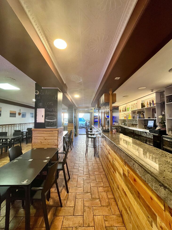 Successful family restaurant business, selling due to the retirement of the owners