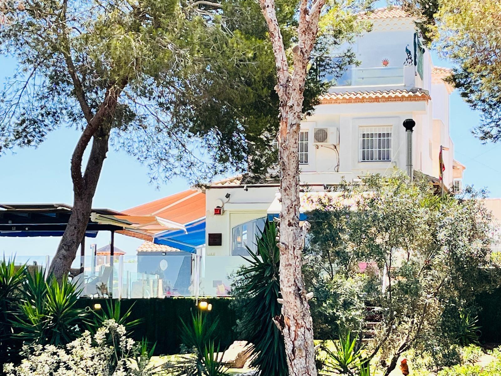 Lomas de Don Juan – Stunning Villa with Views of the Natural Park - Image 1