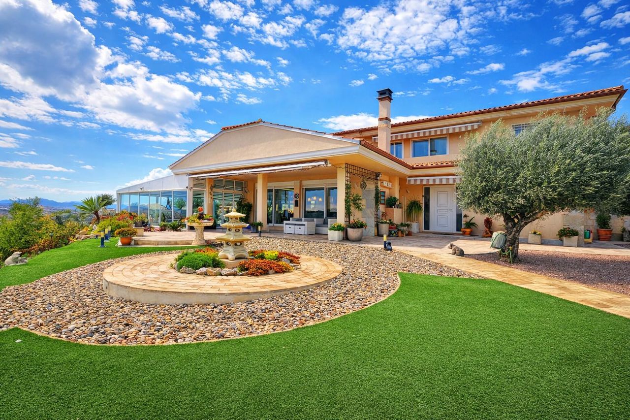 Once in a lifetime opportunity to purchase an incredible villa on a huge 11,000m2 plot with breath-t - Image 1