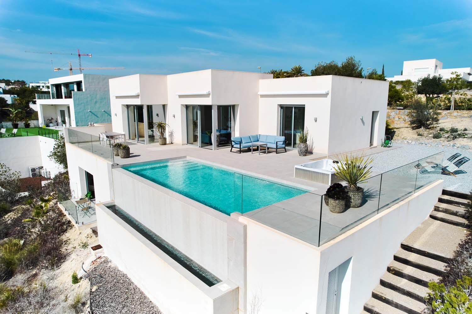 Exclusive, modern villa located on the award-winning Las Colinas Golf & Country Club, one of Europe’ - Image 1