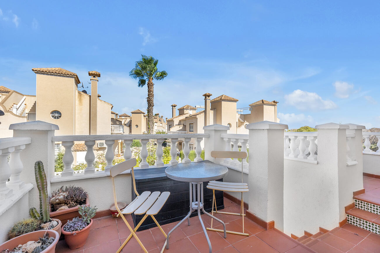 Bungalow for Sale in Playa Flamenca – Top Floor with Terrace and Communal Pool� Price: 149 - Image 1