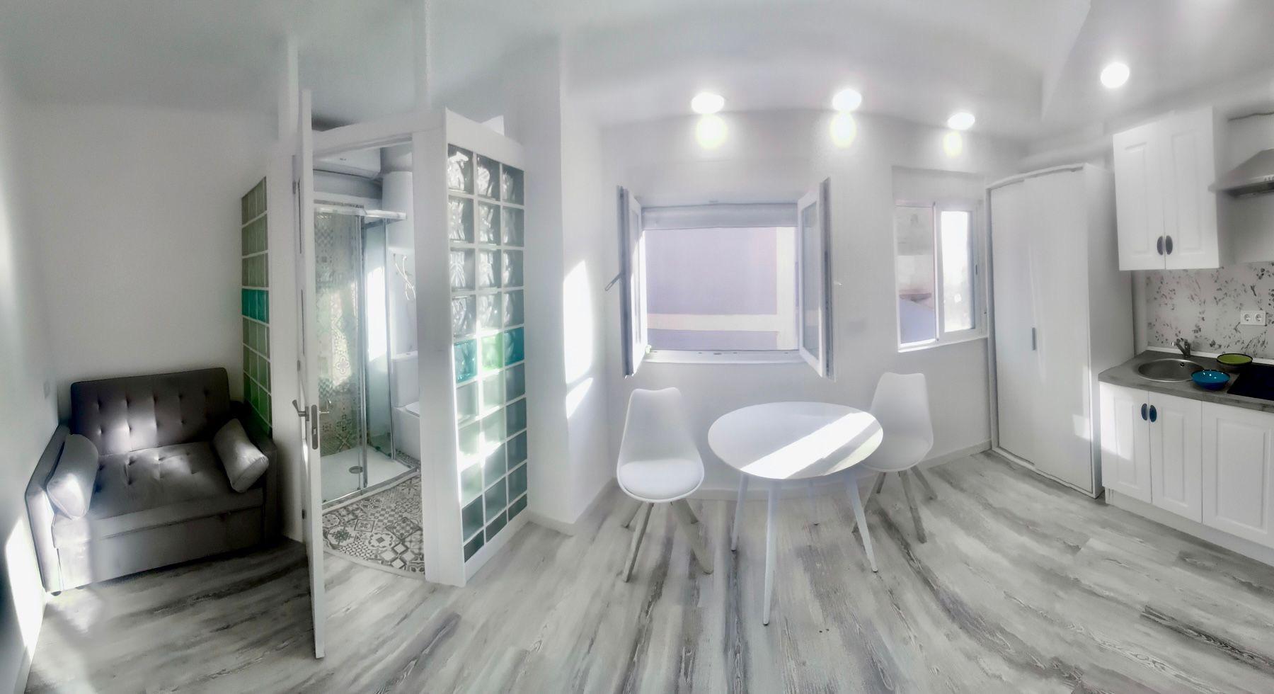 Our presentation is this charming apartment in a room, completely renovated, situated in the animate - Image 1