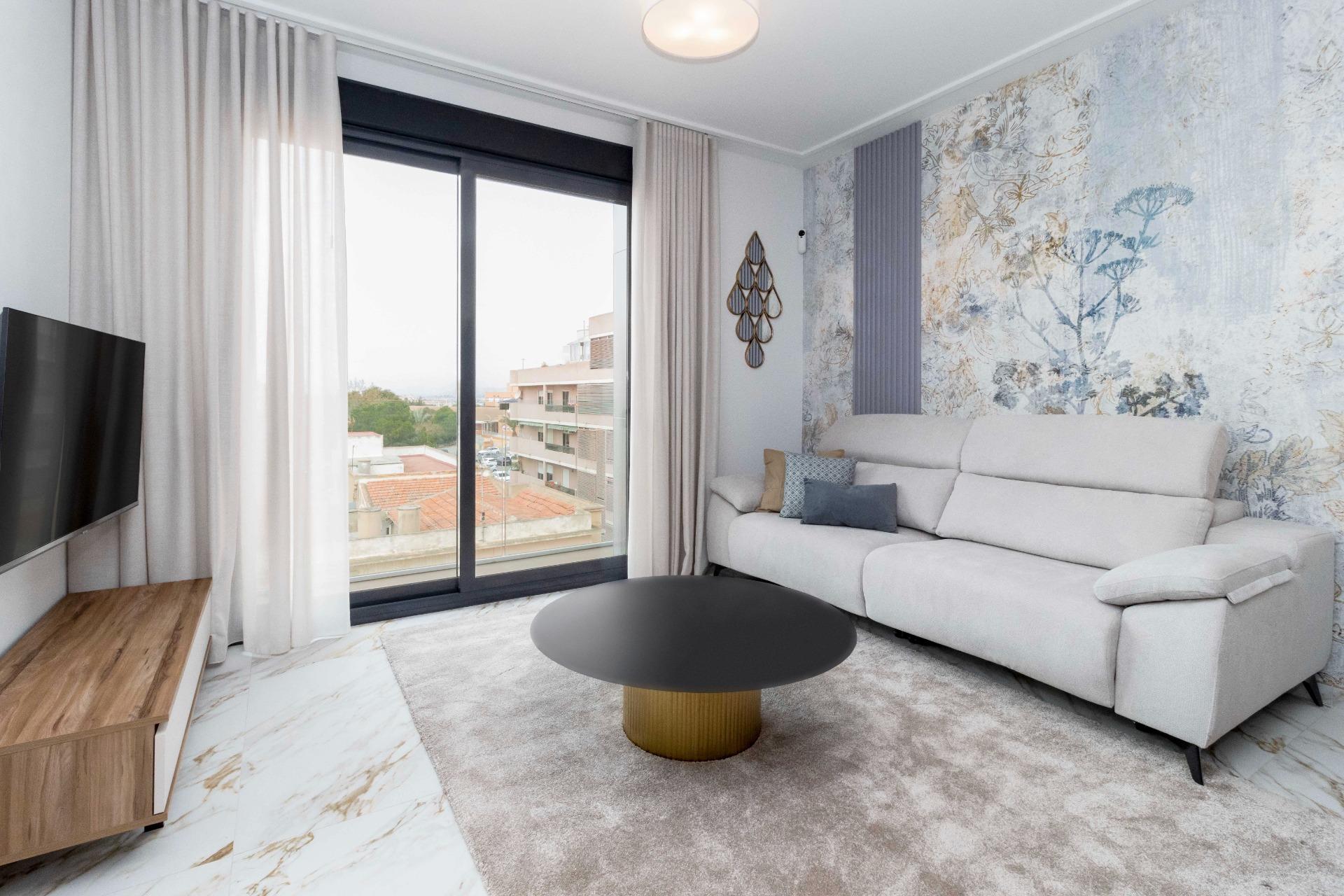 Discover this spectacular penthouse in the heart of Guardamar del Segura, a unique property located - Image 1