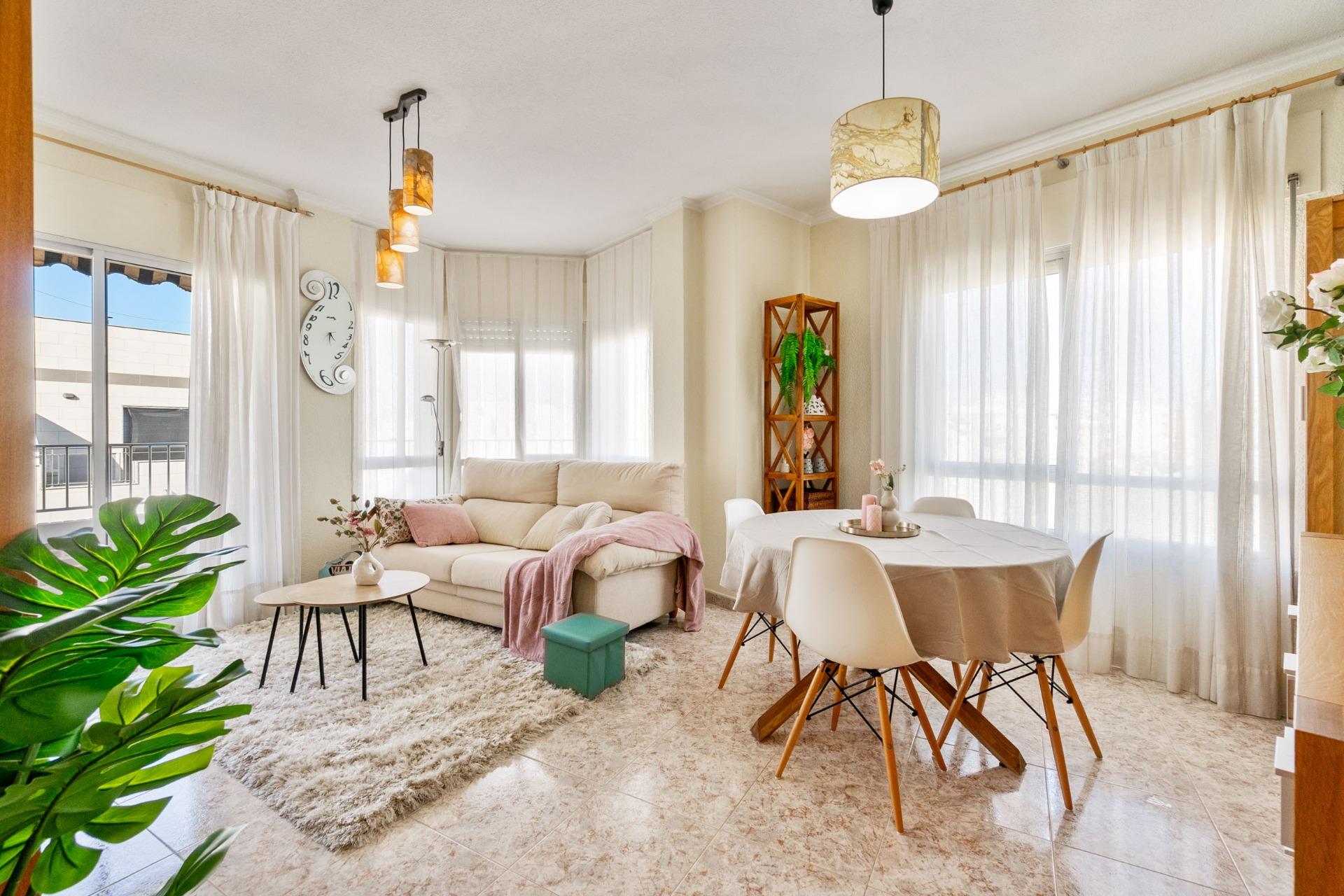 3-Bedroom Apartment with Terrace, Parking and Storage Room, 150 meters from Torrevieja Marina Spacio - Image 1