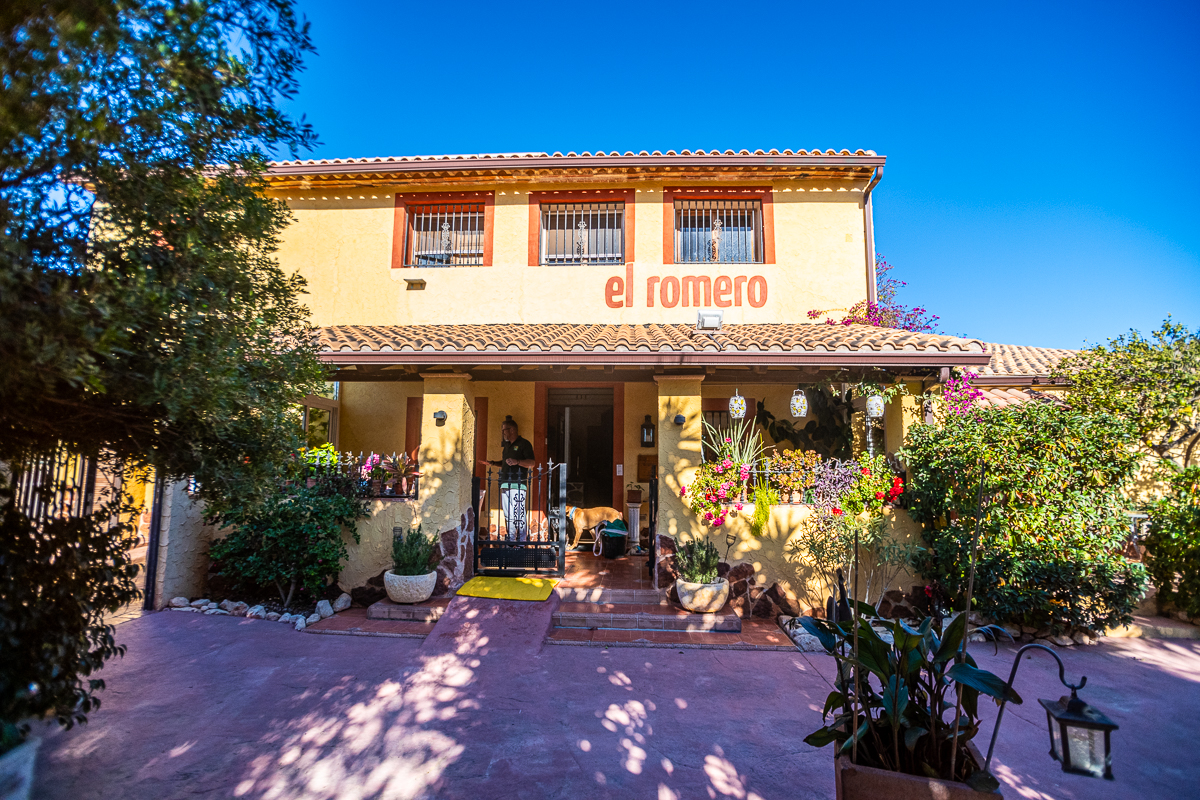 Finca Bed and Breakfast Located in Barba Roja (Alicante) in the countryside, this charming finca off
