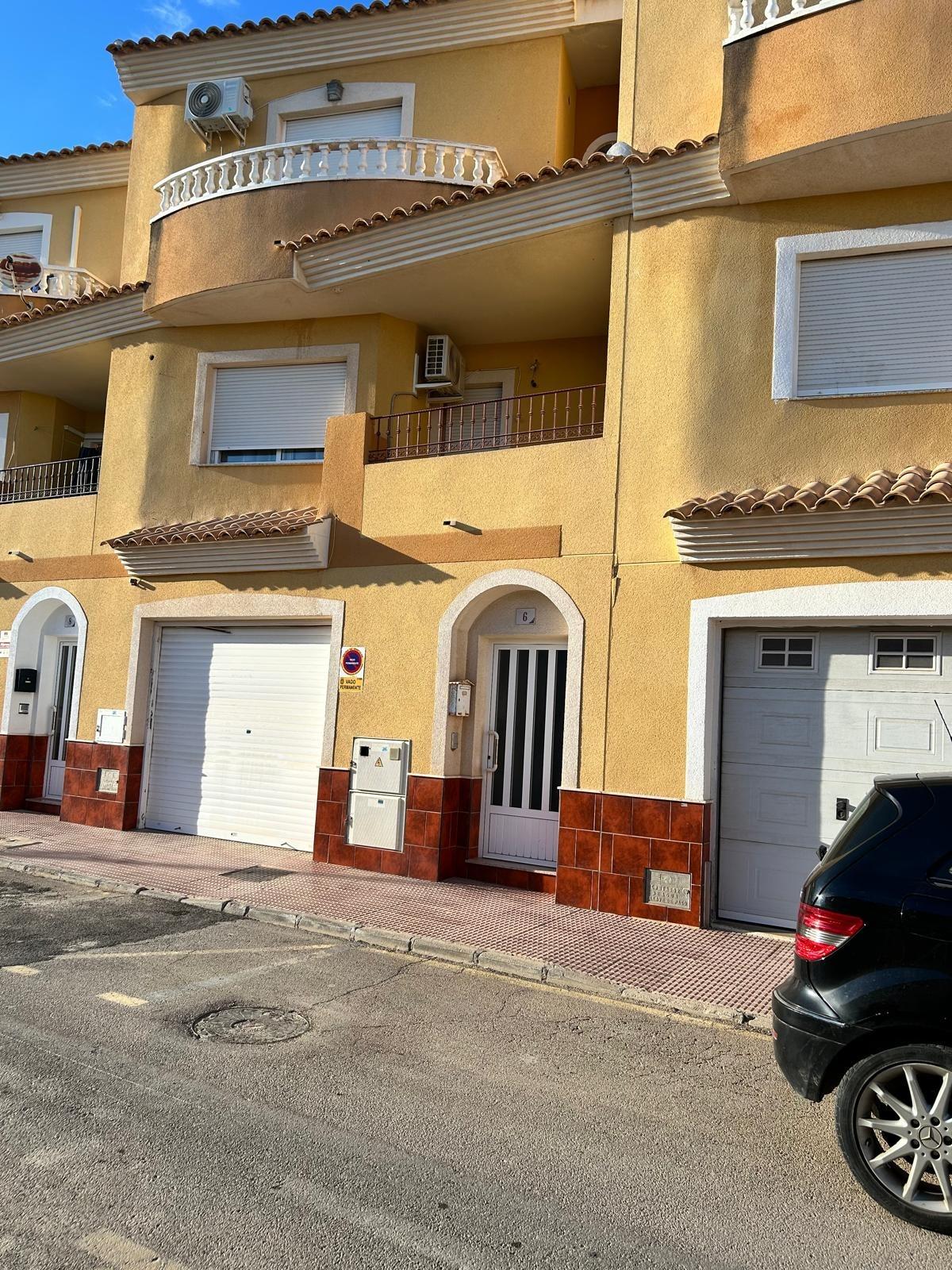 Bedrooms: 4, Bathrooms: 3, Town House in Los Alcazares, Murcia, Spain - Image 1