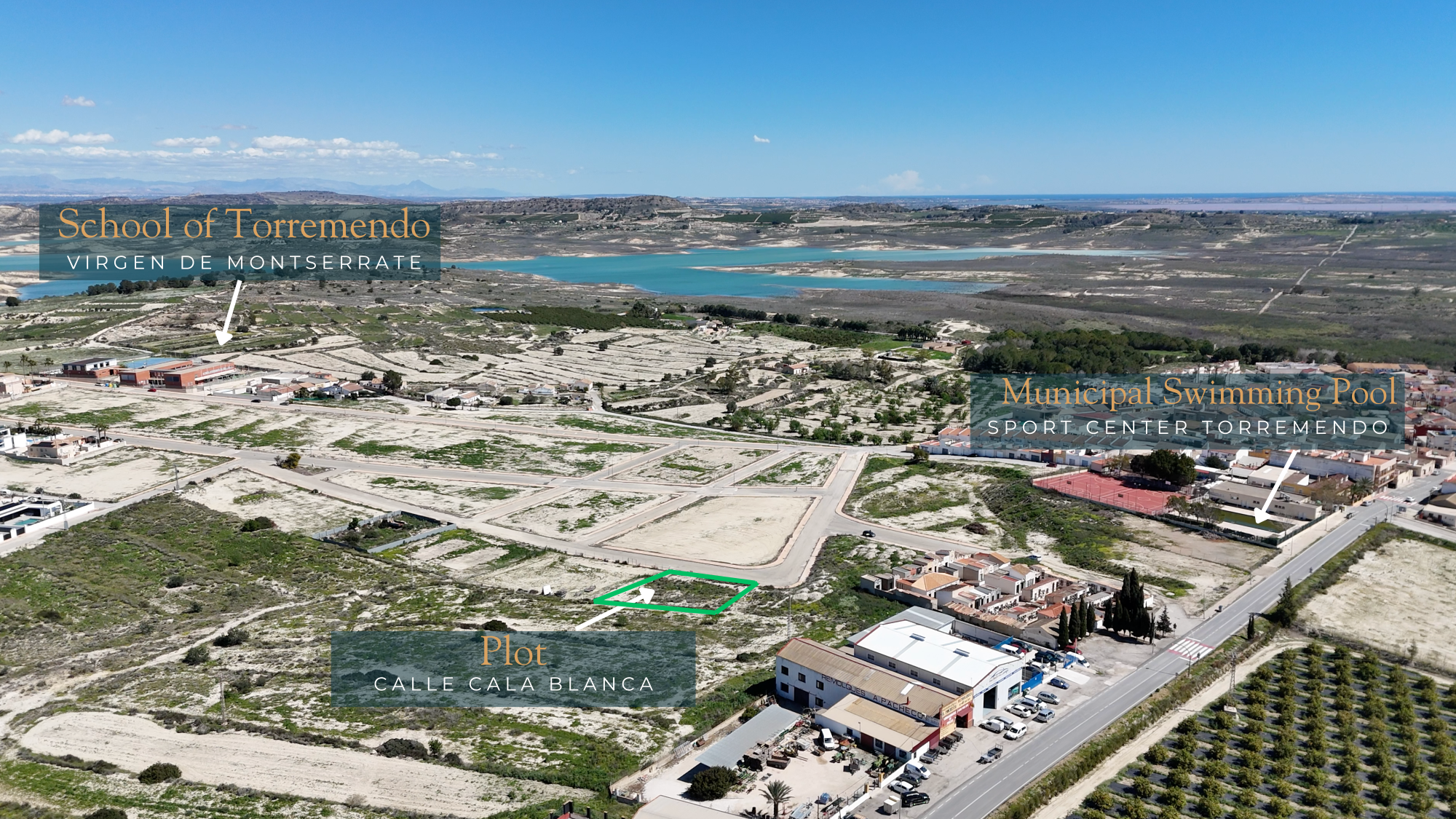 In a charming small village in the south of the Costa Blanca, between San Miguel de Salinas and Orih - Image 1