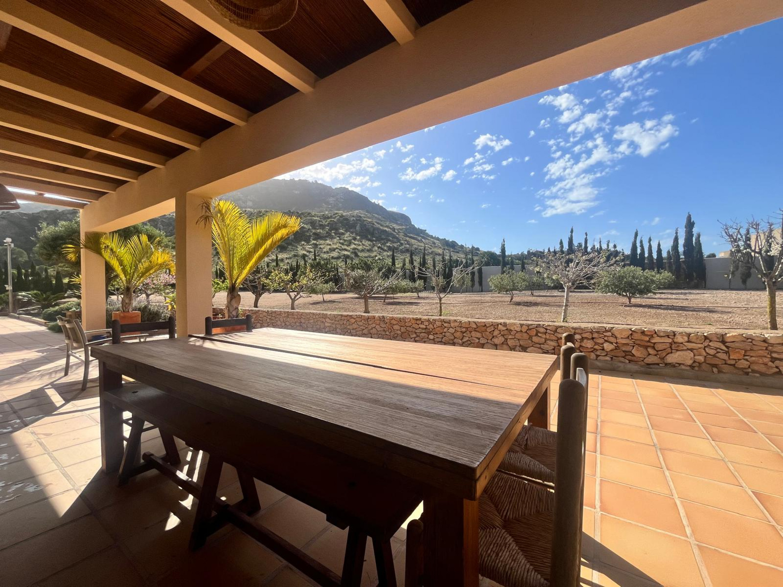 Modern Villa for Sale near Calblanque, Cartagena – 14,877 m² Plot Discover this stunning modern vill