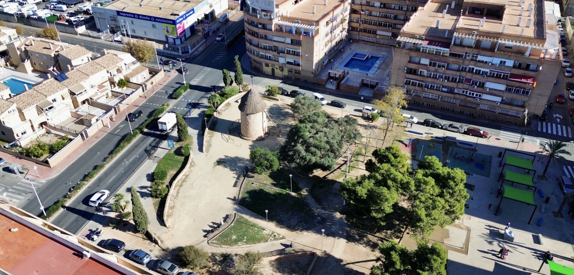 Modern lägenhet med gemensam pool och terrass i El Molino, Torrevieja - Image 1