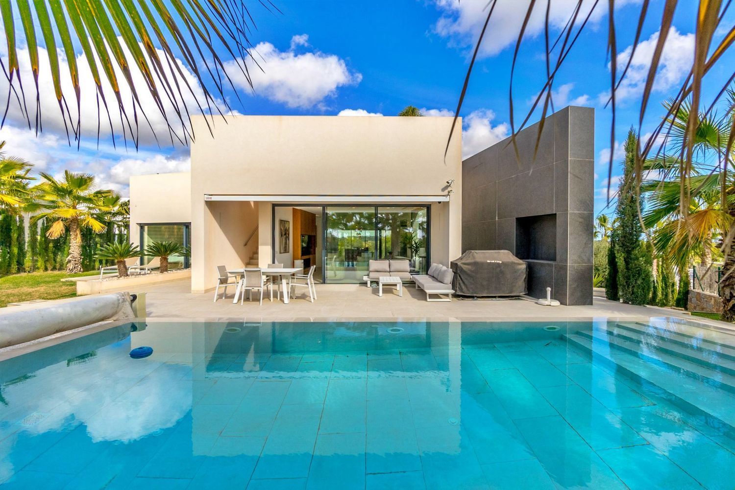 Lyxvilla med 3 sovrum – Las Colinas Golf & Country Club - Image 1