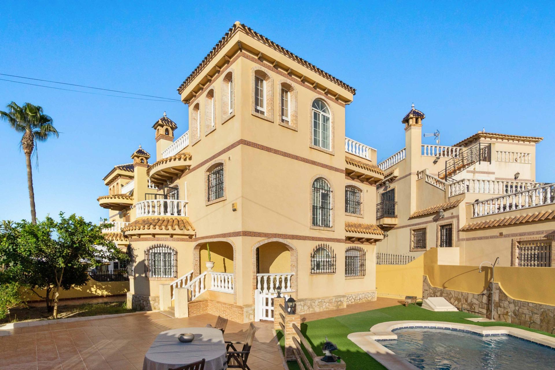 Welcome to your new home in Orihuela Costa, in the charming area of Las Mimosas - Image 1