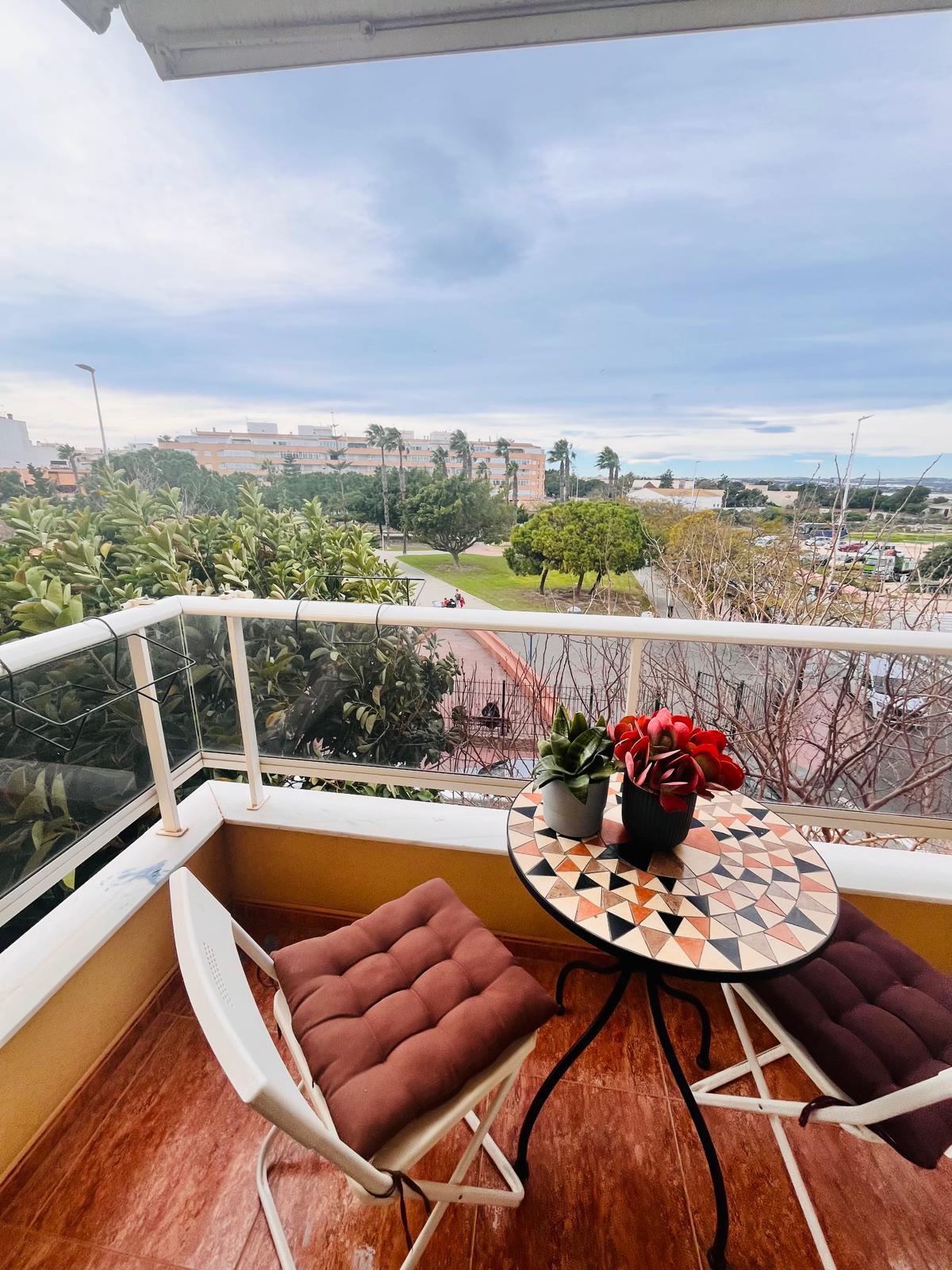 Cozy apartment for sale on the second floor of a quiet and well-maintained building - Image 1