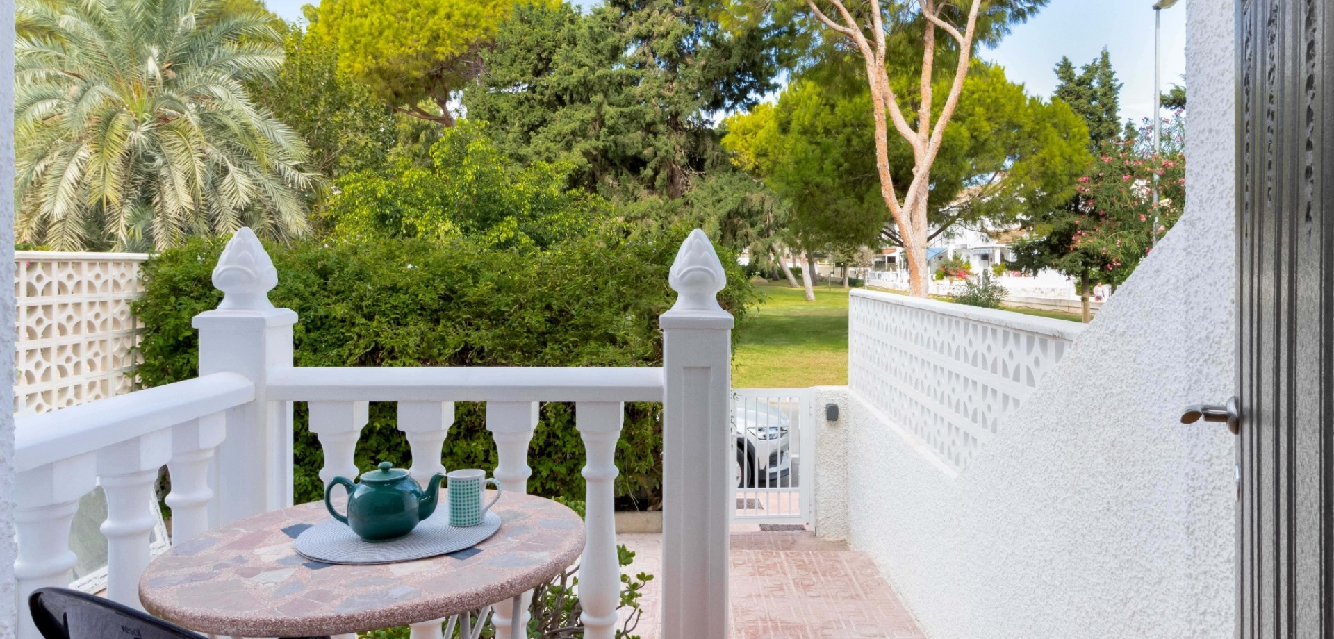 Welcome to this beautifully fully renovated townhouse, ideally located in the very heart of La Zenia - Image 1