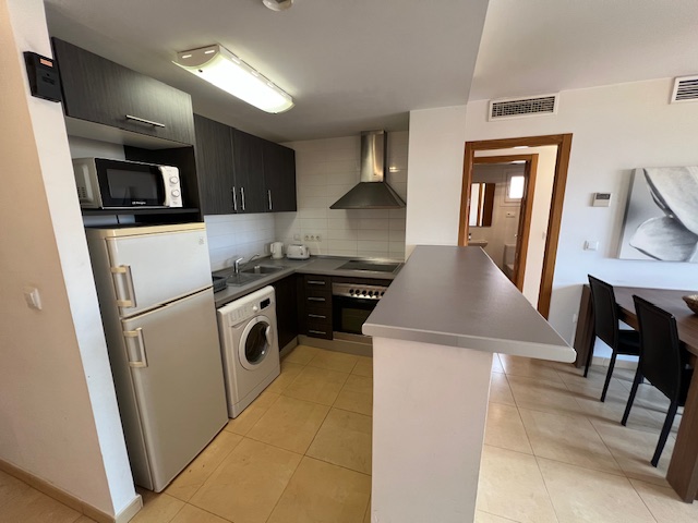 An opportunity to buy a one bedroom second floor apartment located on the popular Mar Menor Golf Res - Image 1