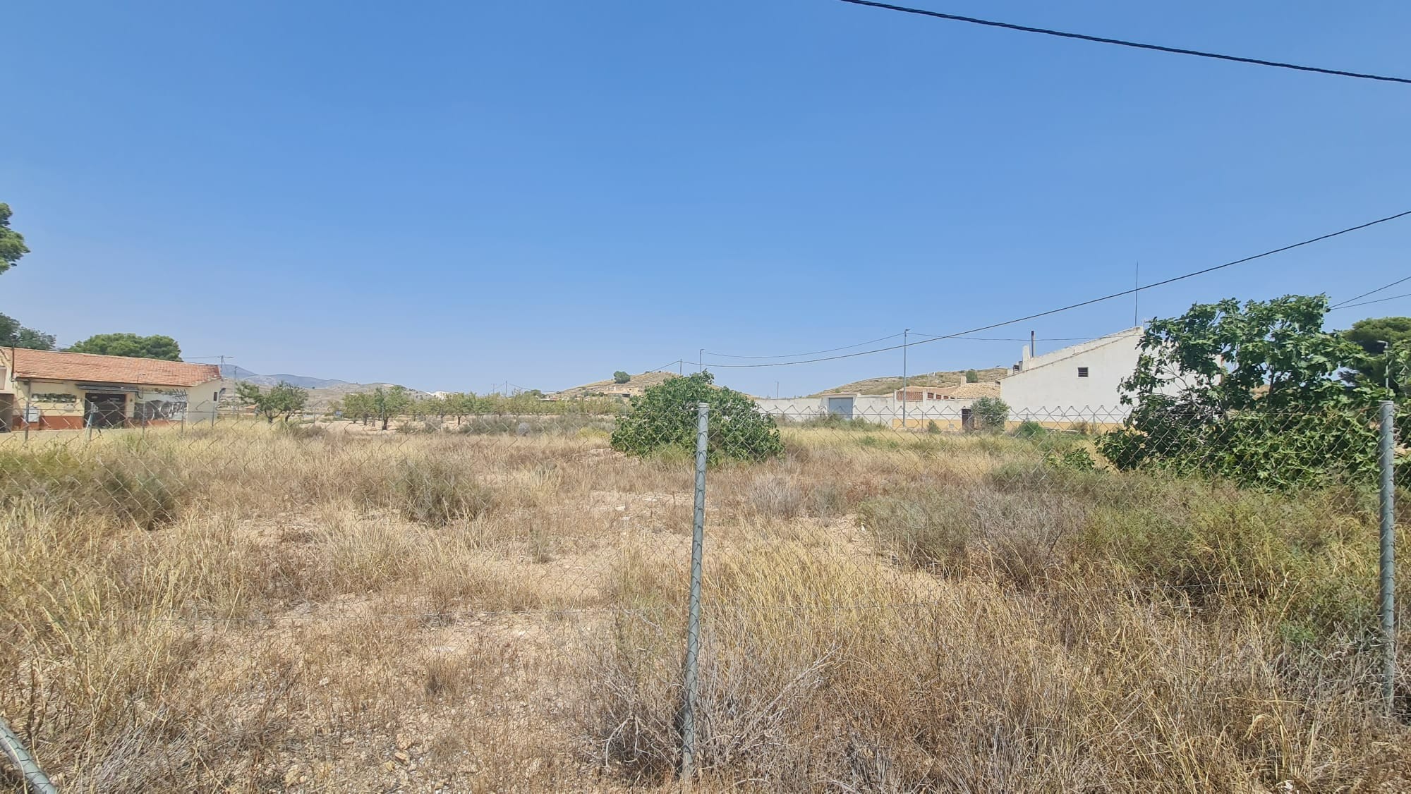 A great opportunity to buy a 1,991 m² urban plot in Los Gabrieles, Cañada del Trigo - Image 1
